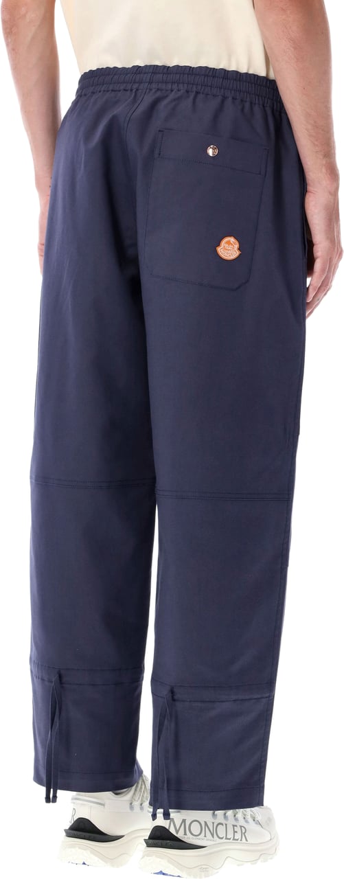 Moncler Cotton gabardine trousers Blauw