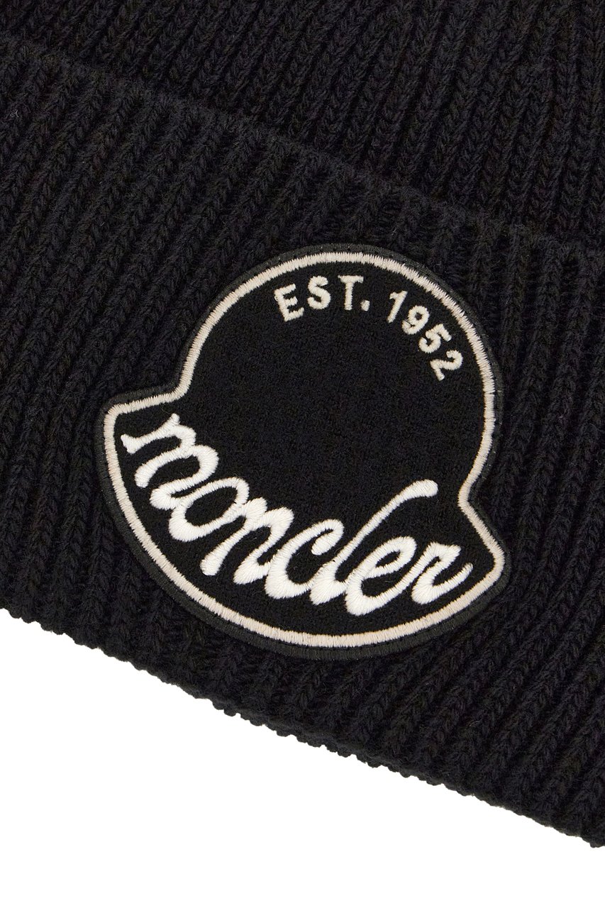 Moncler Moncler Black wool beanie hat Zwart