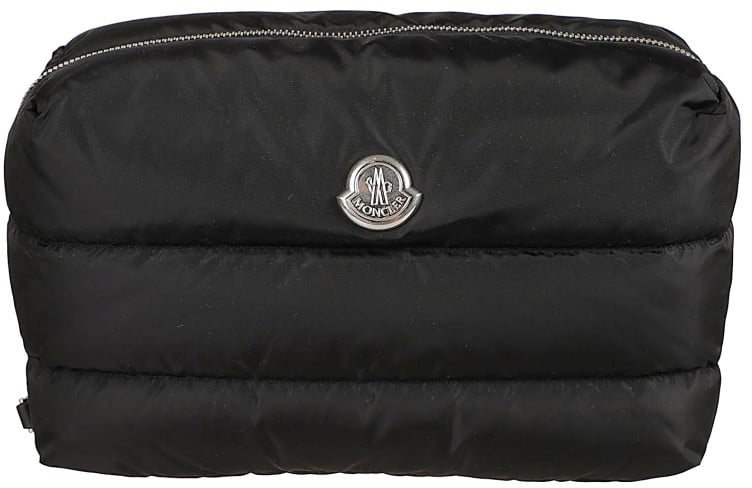 Moncler Padded Quilted Nylon Pouch With Zip Closure Zwart