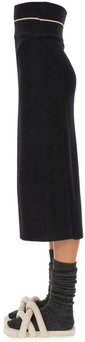 Moncler Knitted Midi Skirt With High Waistband Zwart