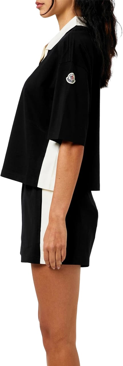 Moncler Logo Patch Cropped Polo Shirt Blauw