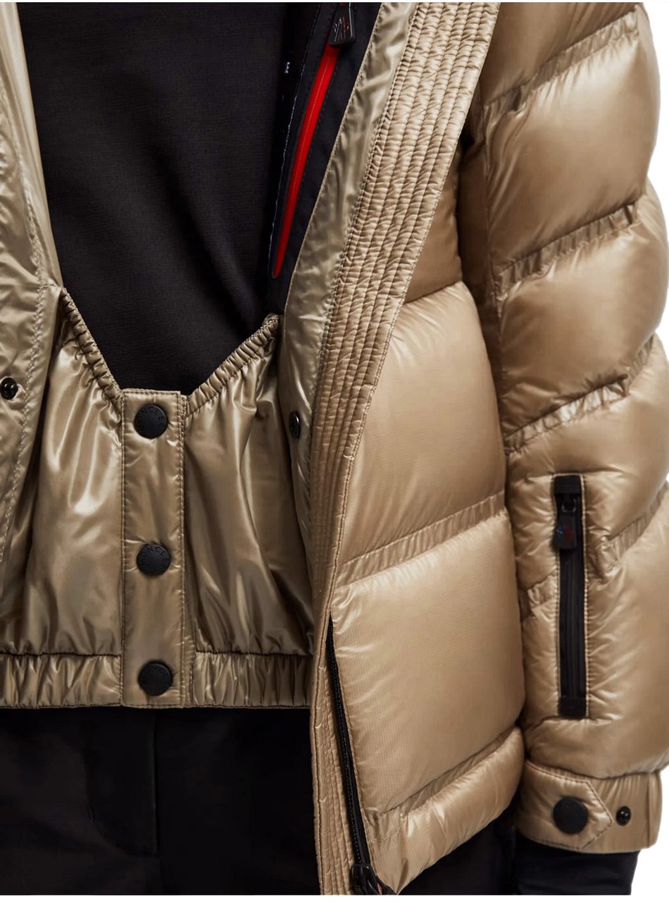 Moncler Jackets Gold Goud