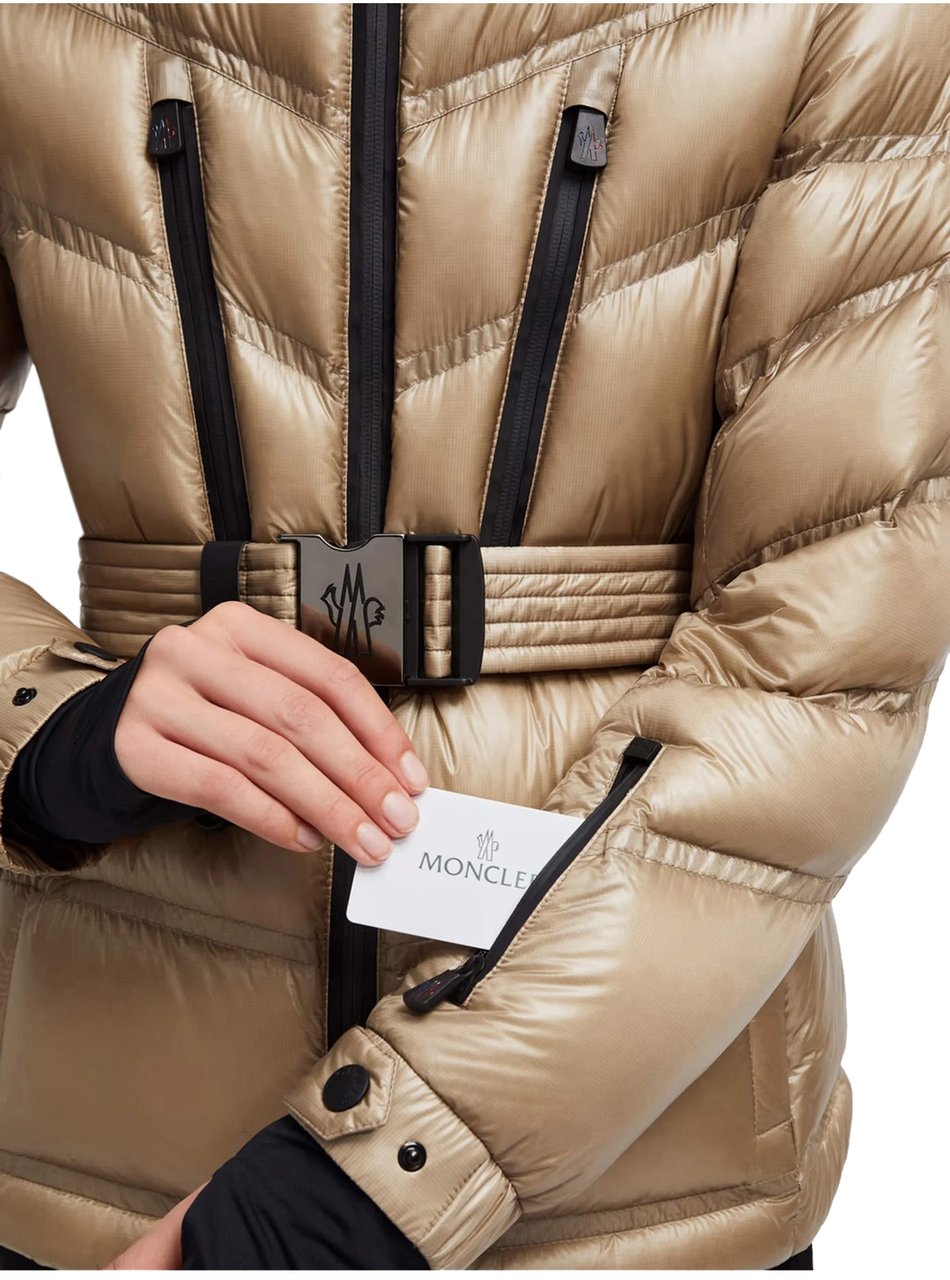 Moncler Jackets Gold Goud