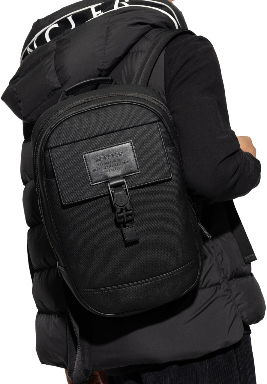 Moncler Nakoa Logo Patch Backpack Zwart