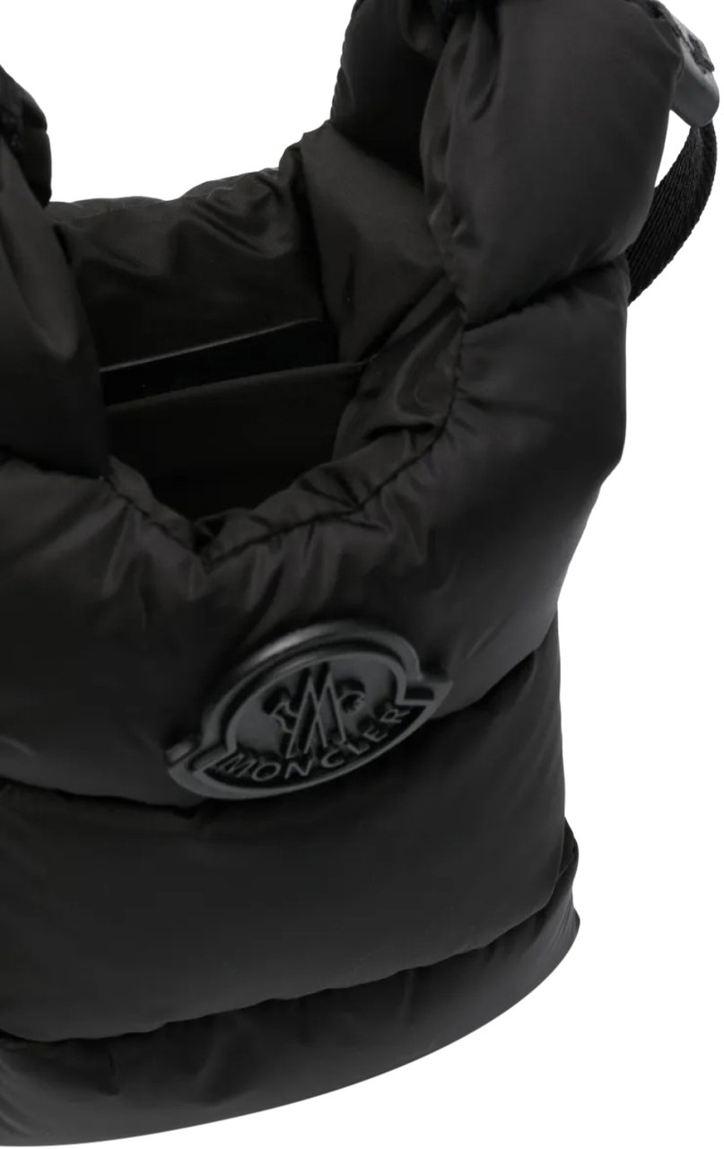 Moncler Legere Logo Patch Quilted Crossbody Bag Zwart