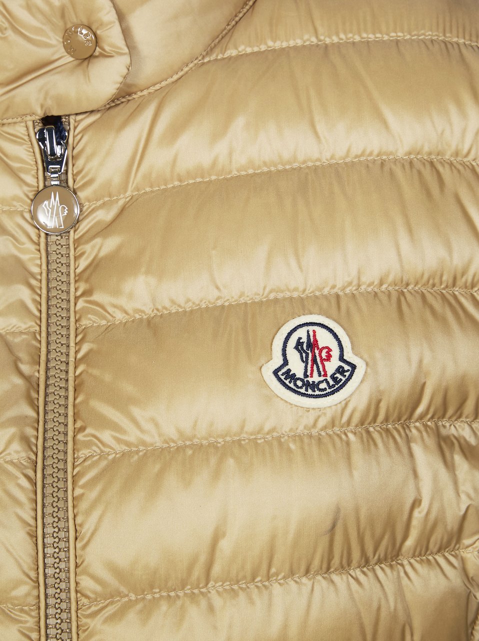 Moncler Fitted Tapered Horizontal Gilet Neutraal