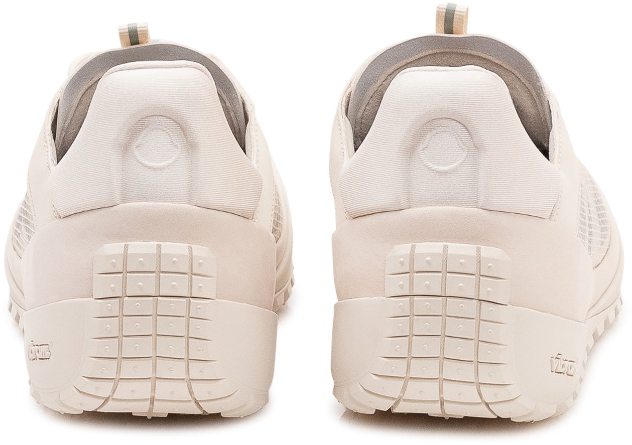 Moncler Sneakers con Lacci e Suola Spessa Wit