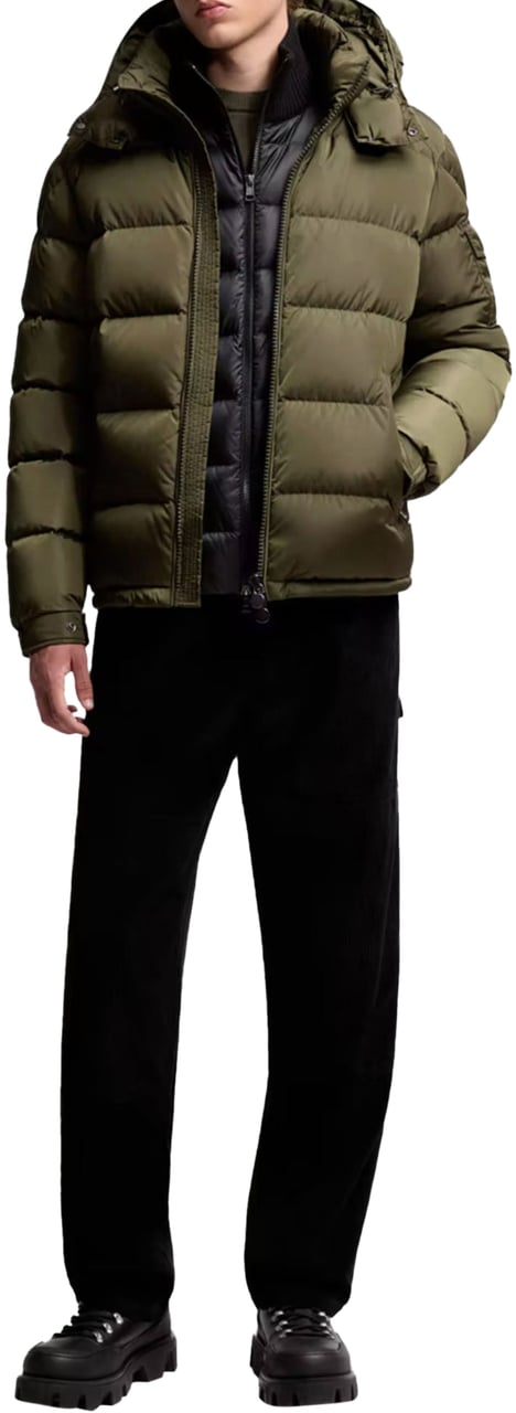 Moncler MONCLER LOGO CORDUROY PANTS Black MEN Zwart