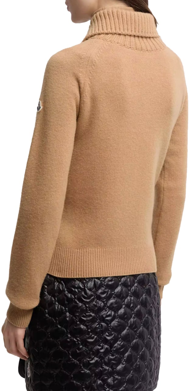 Moncler MONCLER LOGO TURTLE NECK Beige WOMEN Beige