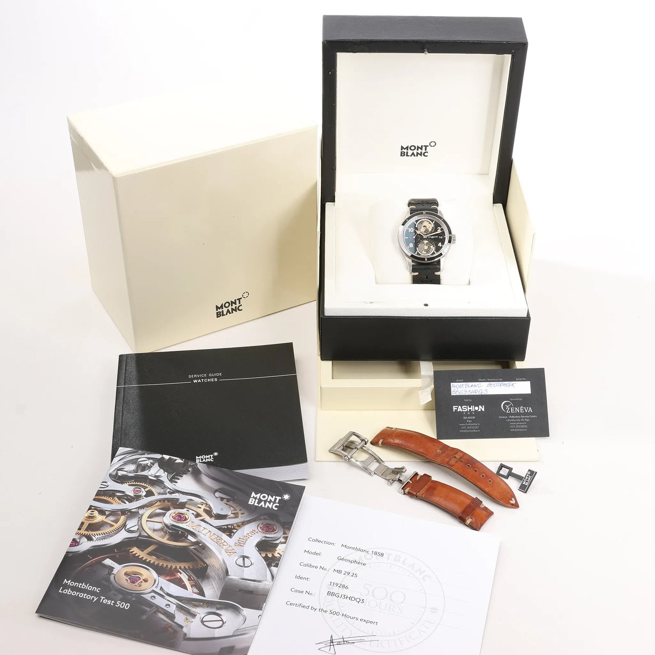 Montblanc Montblanc Geosphere 119286 BBGJ3HDQ3 SS x Leather AT Watch with Black Dial Zwart