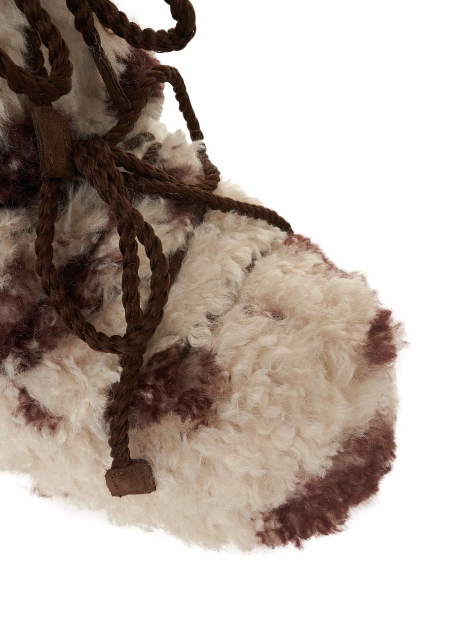 Moon Boot Faux fur boots 'ICON LOW CURLY' Beige