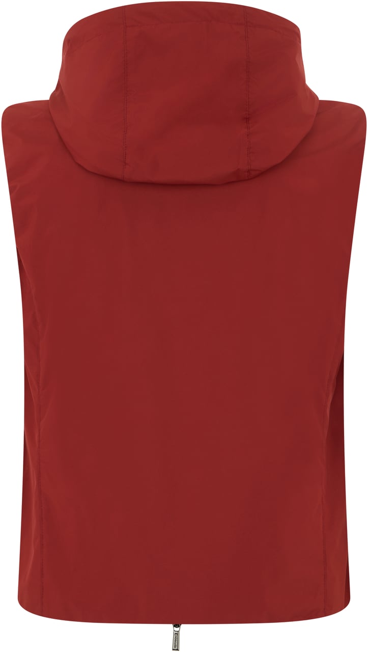 Moorer Red hoodie vest, practicality and style Rood