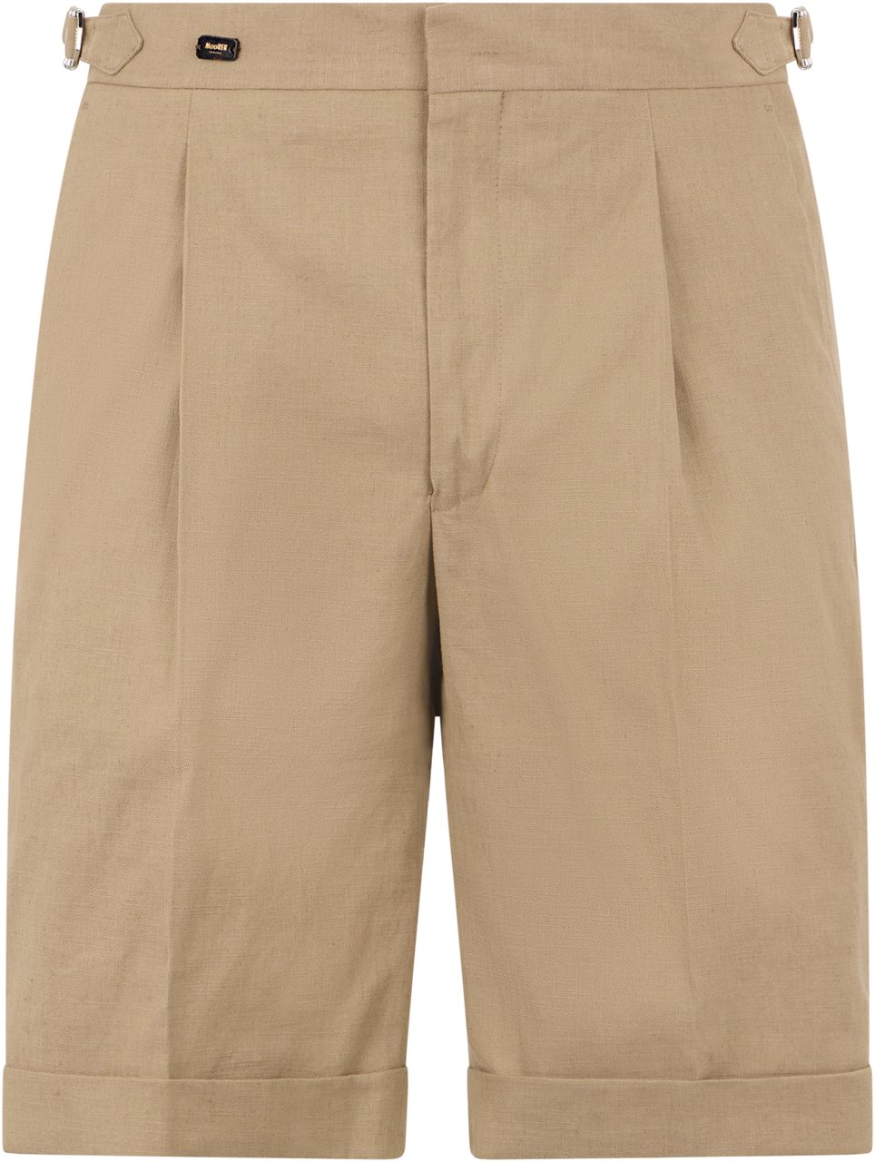 Moorer Beige bermuda with a classic and versatile design. Beige