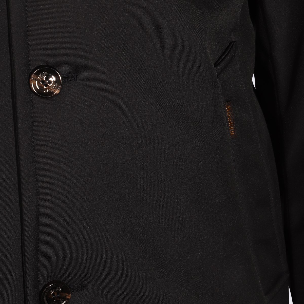 Moorer Tailored Black Minimalist Coat With High Collar And Button Closure Zwart