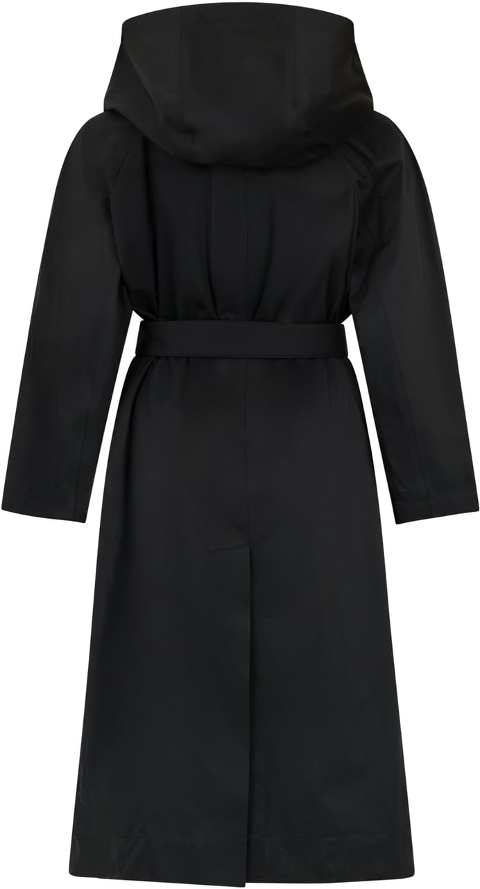 Moorer Elegant Long Coat with Black Hood Zwart