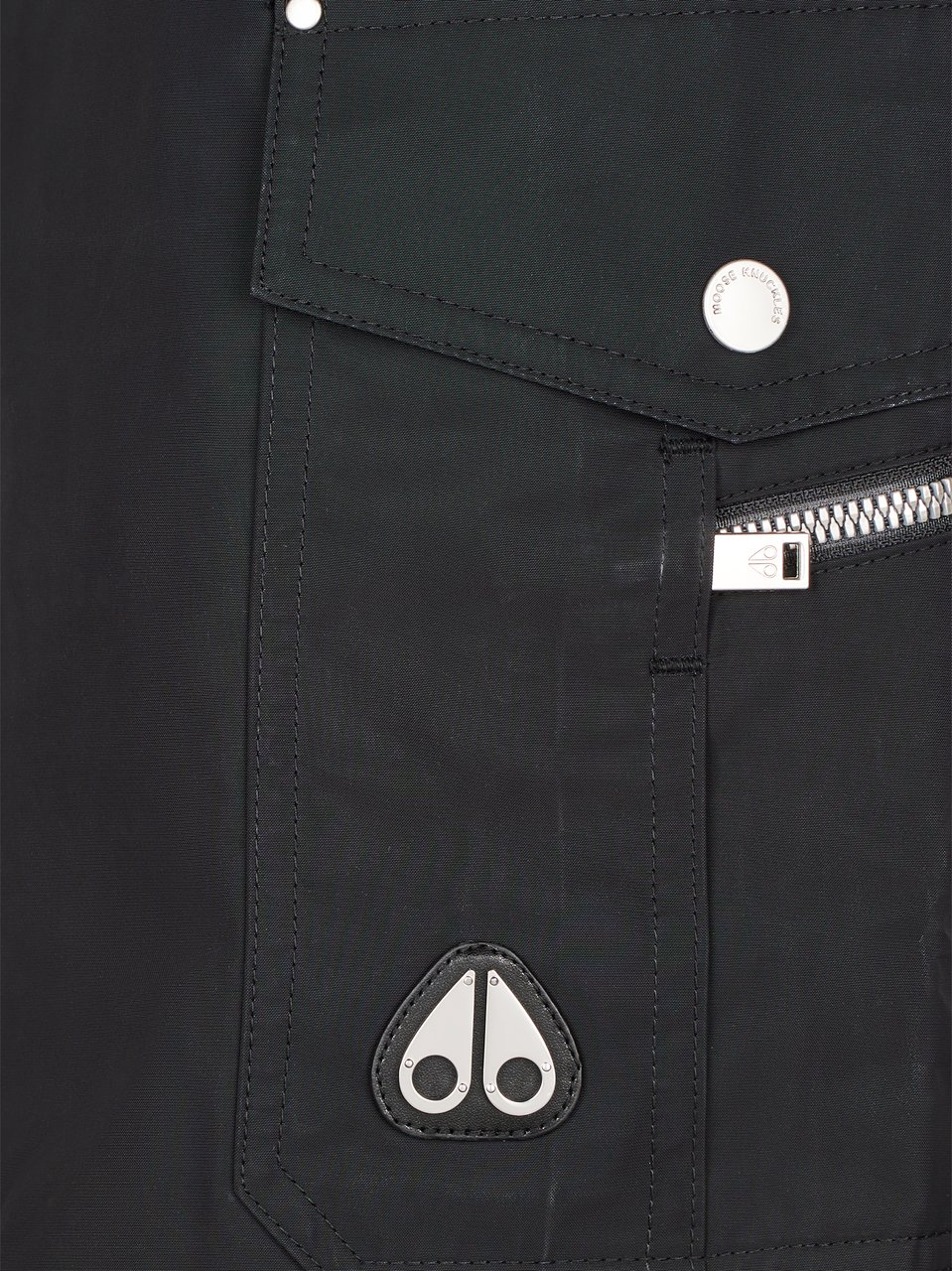 Moose Knuckles Tailored Black Cargo Shorts with Flap Zwart