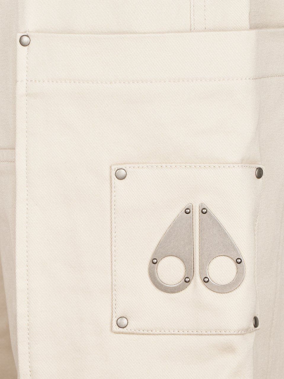 Moose Knuckles Straight-Leg Cargo Pants with Distinctive Logo Patch Neutraal