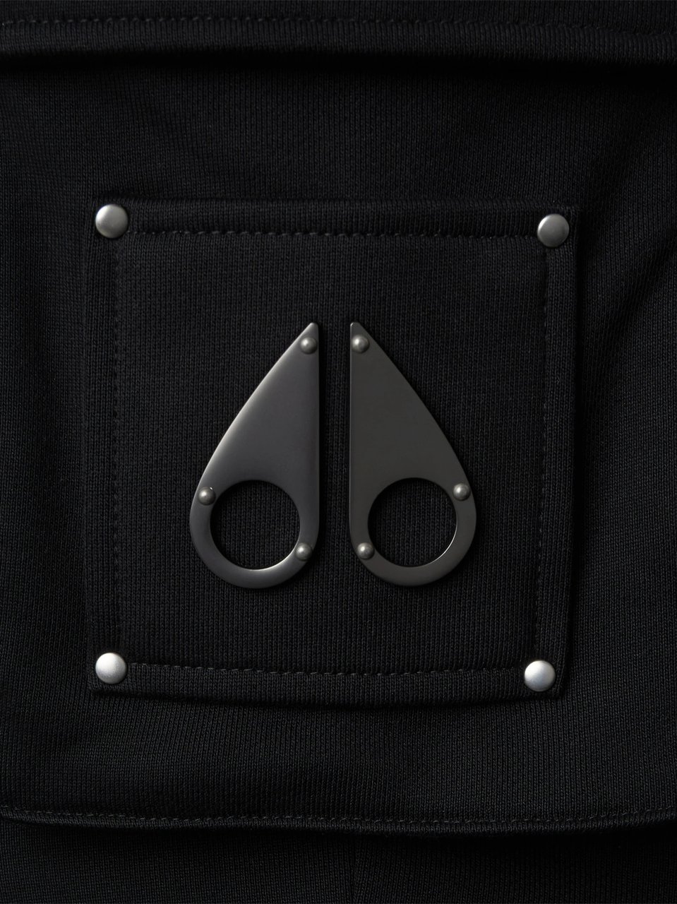 Moose Knuckles Relaxed Black Cargo Jogger Trousers with Adjustable Waistband Zwart
