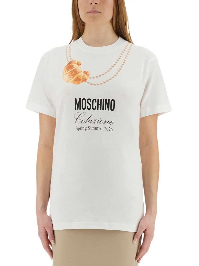 Moschino "Breakfast" Logo Print T-Shirt Wit