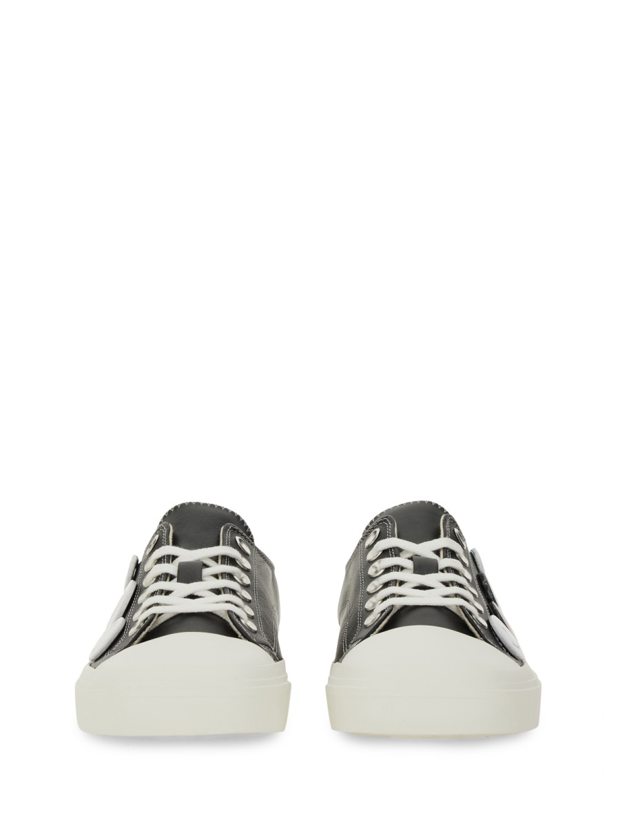 Moschino SNEAKERS WITH PINS Zwart