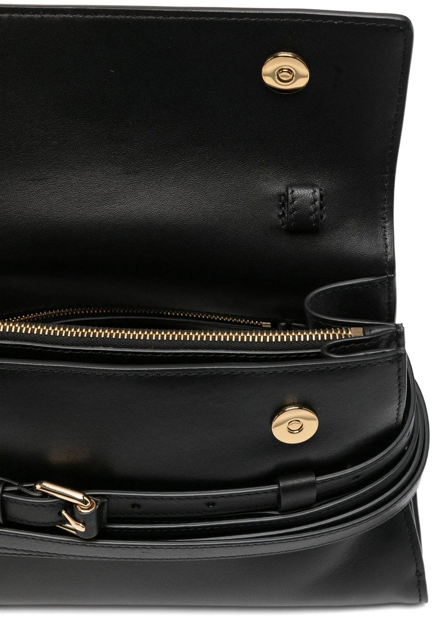 Moschino Fold-Over Nappa Leather Shoulder Bag With Gold Zwart