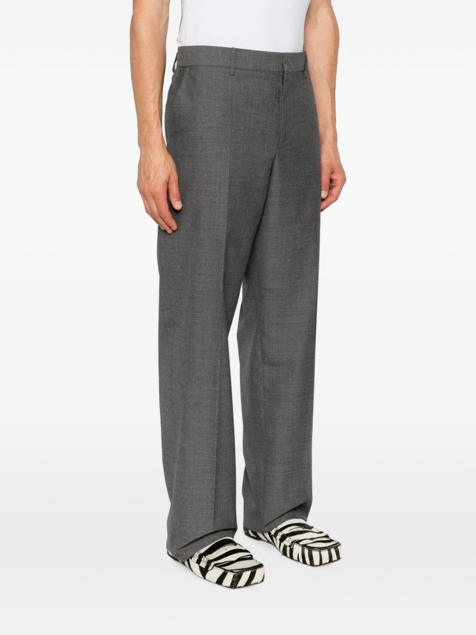 Moschino Silk-Nylon Blend Straight-Leg Trousers with Subtle Crease Grijs