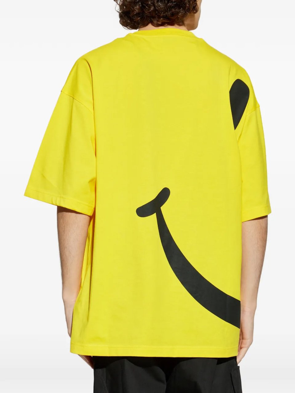 Moschino Relaxed Fit Yellow T-Shirt With Bold Smiley Graphic Goud