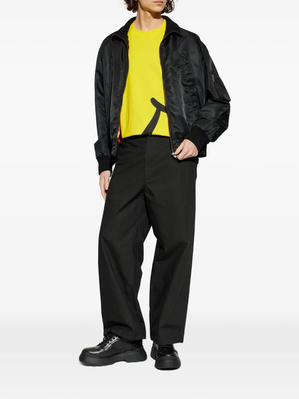 Moschino Relaxed Fit Yellow T-Shirt With Bold Smiley Graphic Goud