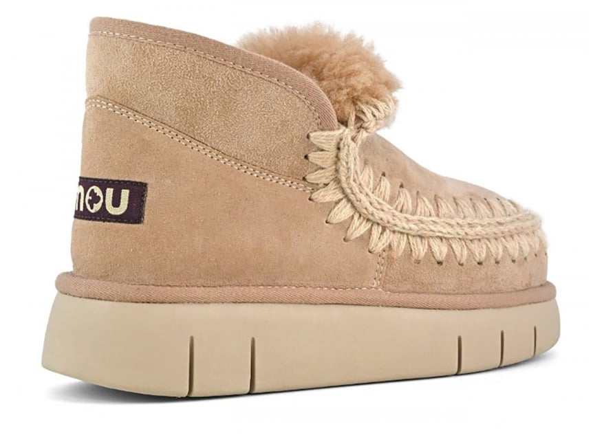MOU Boots Divers Divers
