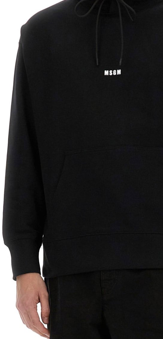 MSGM Black Hoodie With Adjustable Drawstring And Subtle Logo Zwart