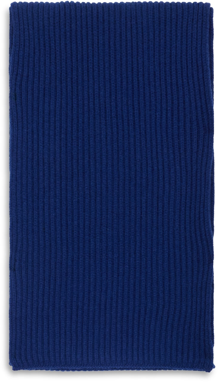 Muchachomalo Loose blue scarf with casual design. Blauw