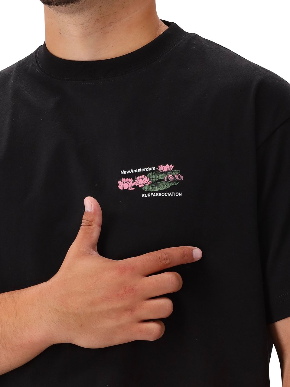 New Amsterdam Surf Association New Amsterdam T-shirt Zwart Lilies Tee Zwart