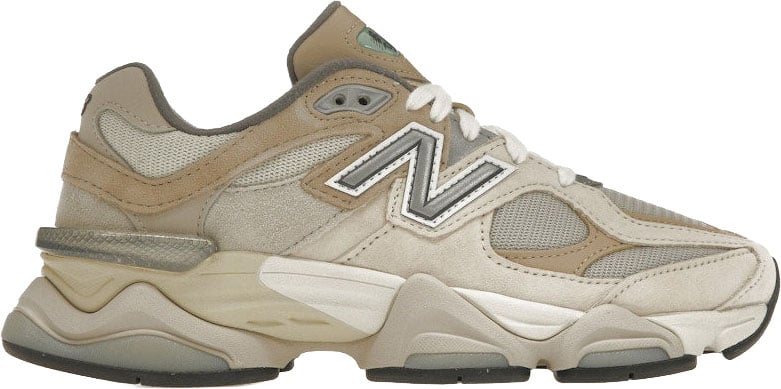 New Balance New Balance 9060 Sea Salt Beige