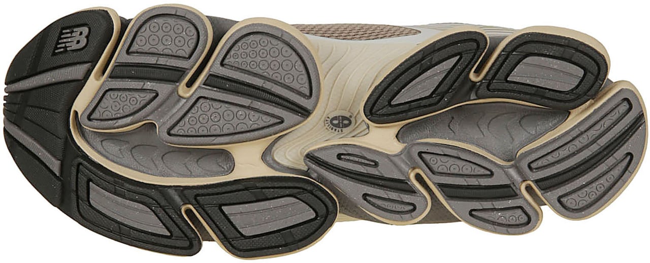 New Balance 2000 Sneakers Brown Bruin