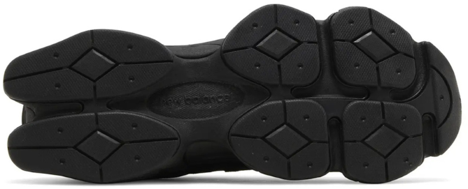 New Balance New Balance 9060 Triple Black Patent Zwart