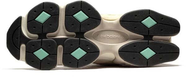 New Balance New Balance 9060 Sea Salt Beige