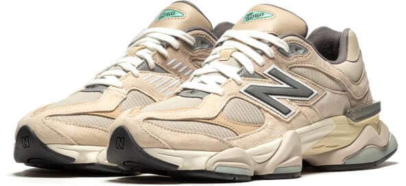 New Balance New Balance 9060 Sea Salt Beige