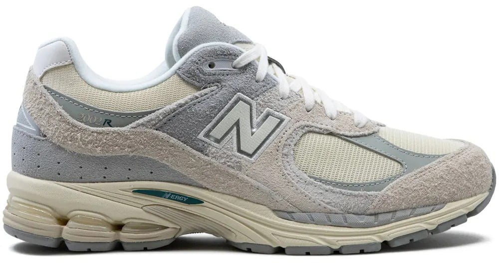 New Balance baskets 2002r linen Beige