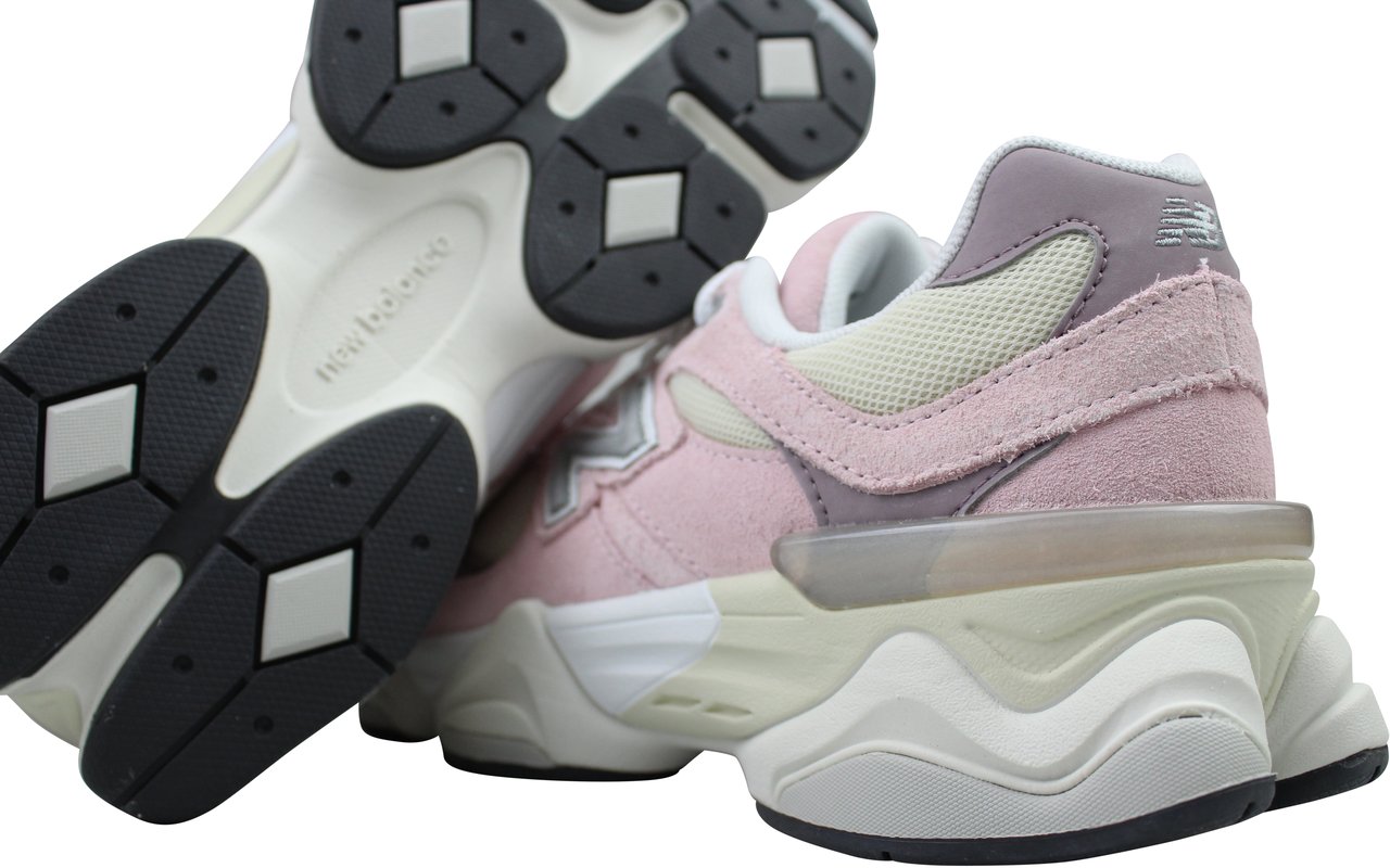New Balance New Balance 9060 'Rose Sugar' (GS) Roze
