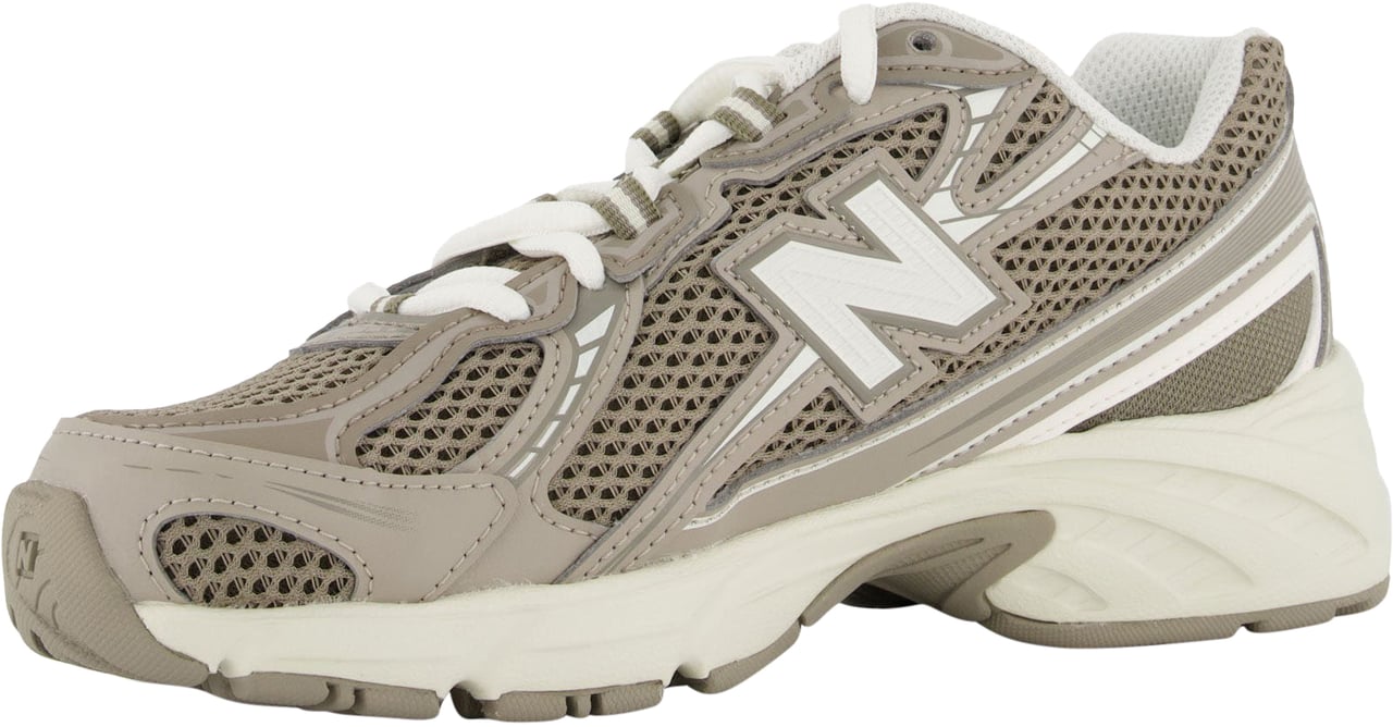 New Balance New Balance GR740 Unisex Sneakers in Taupe Taupe