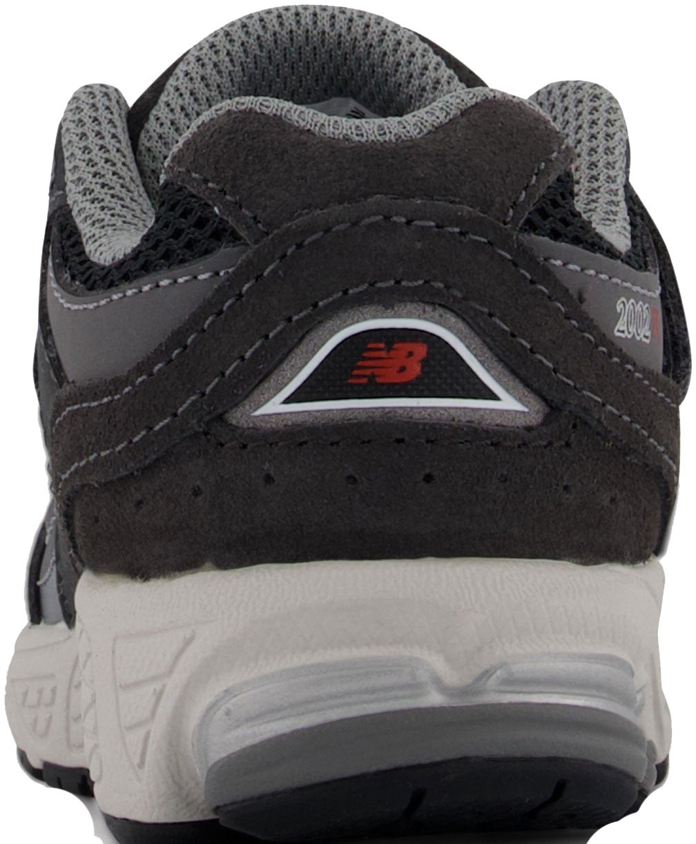 New Balance New Balance IV2002 Unisex Sneakers in Donker Grijs Grijs