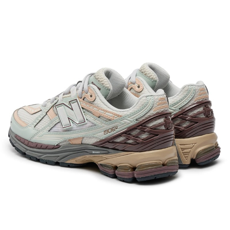 New Balance New Balance 1906D Clay Ash Licorice Grijs