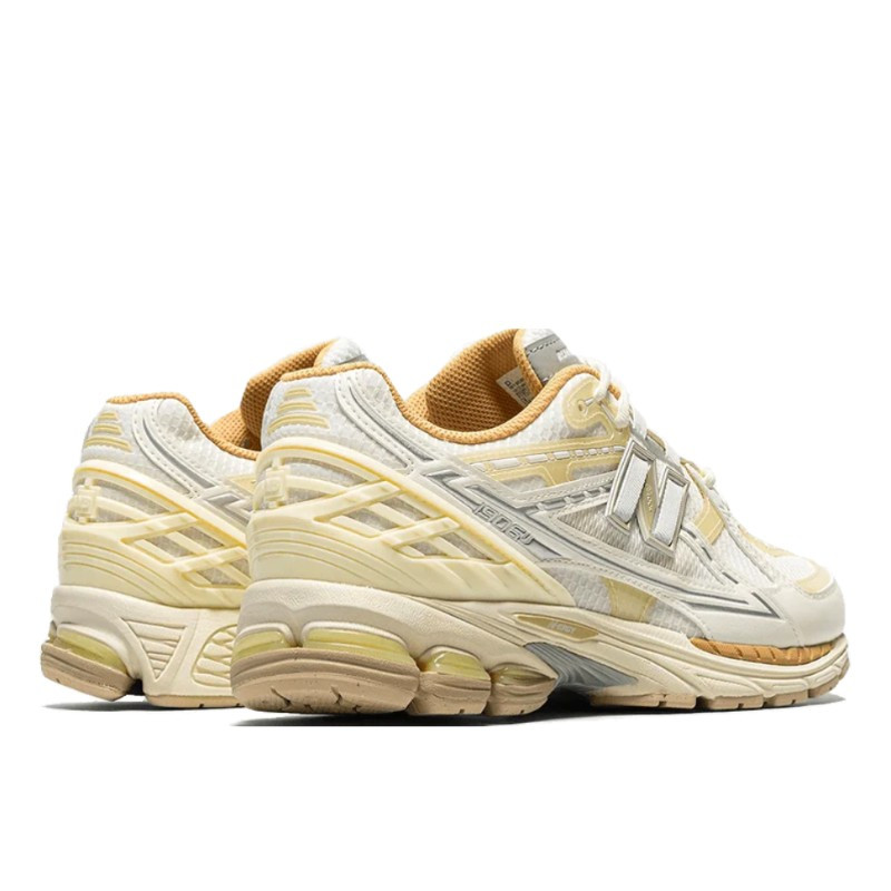 New Balance New Balance 1906R Lunar New Year White Geel