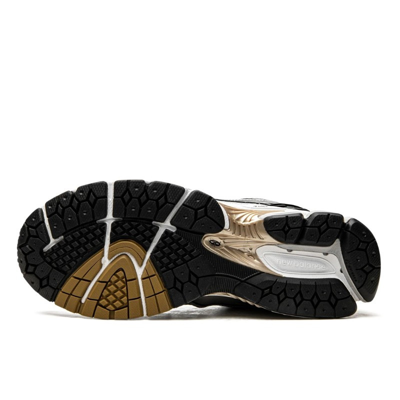 New Balance New Balance 1906R White Metallic Gold Zwart