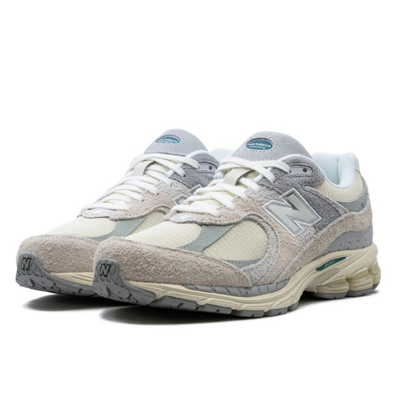 New Balance New Balance 2002R Linen Beige