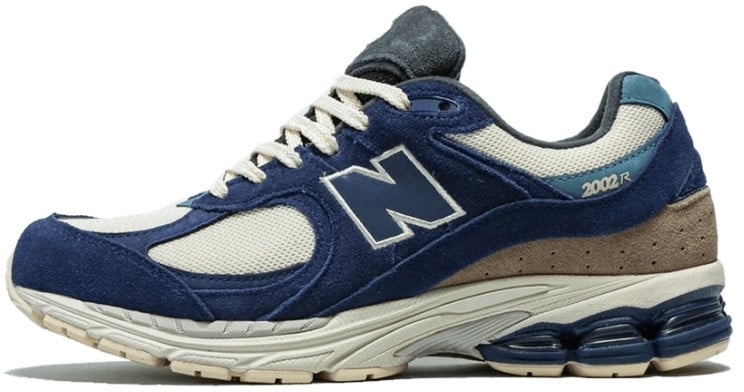 New Balance New Balance 2002R Navy Cream Blauw