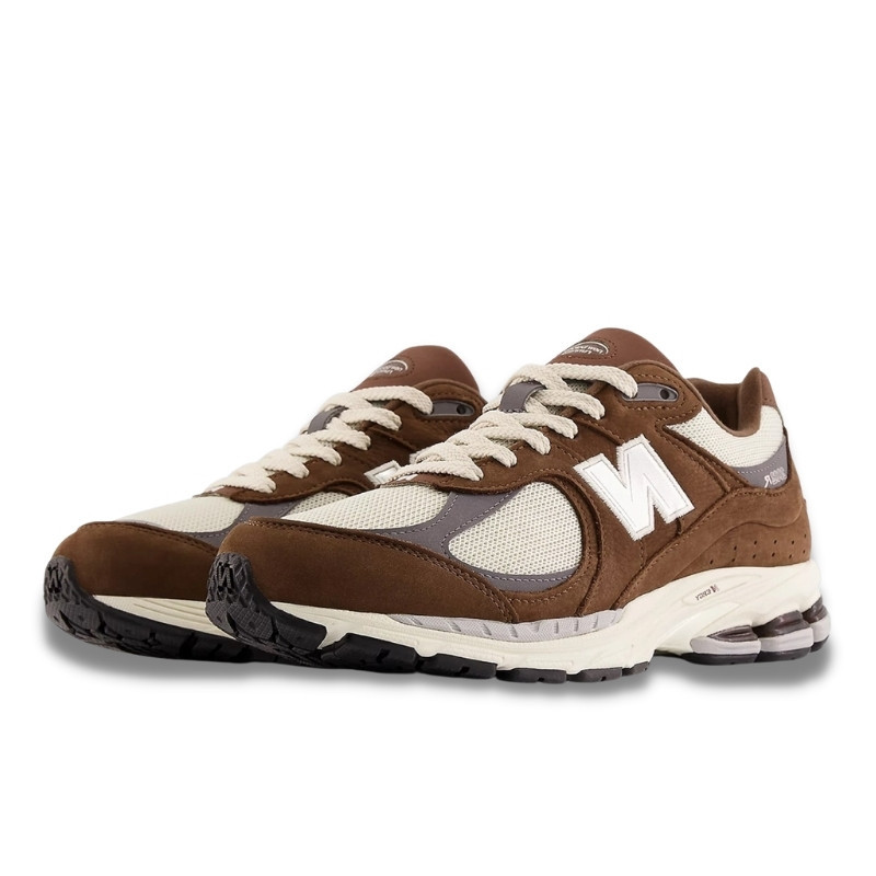 New Balance New Balance 2002R Moonbeam Bruin