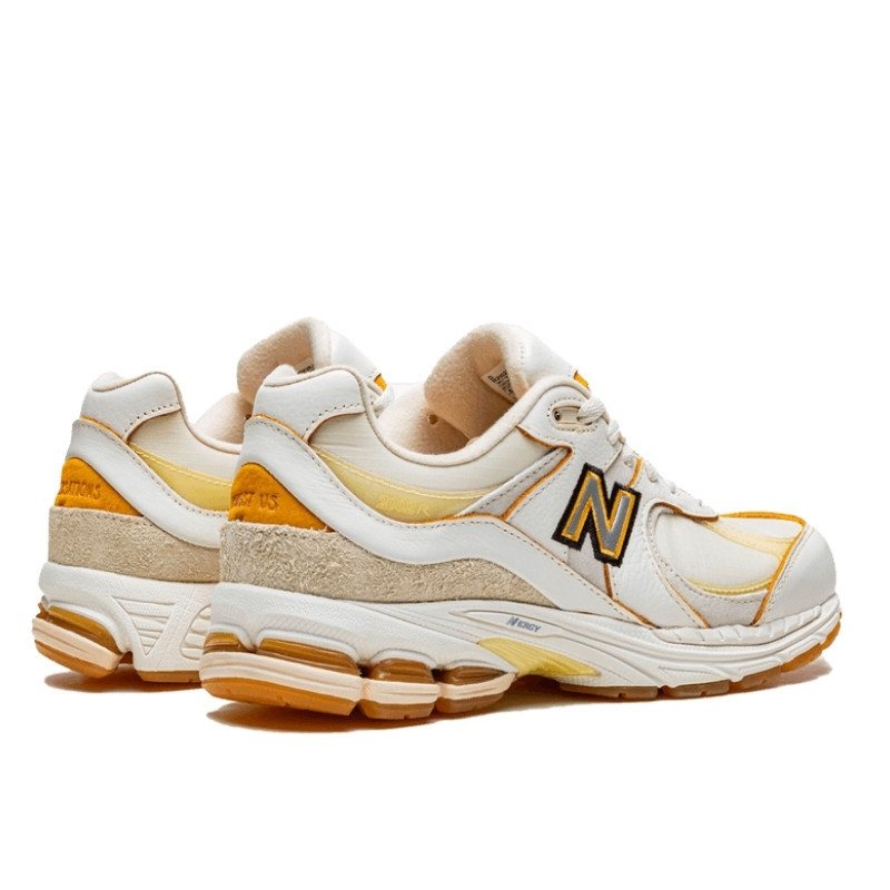 New Balance New Balance 2002R Joe Freshgoods Conversations Amongst Us Oranje