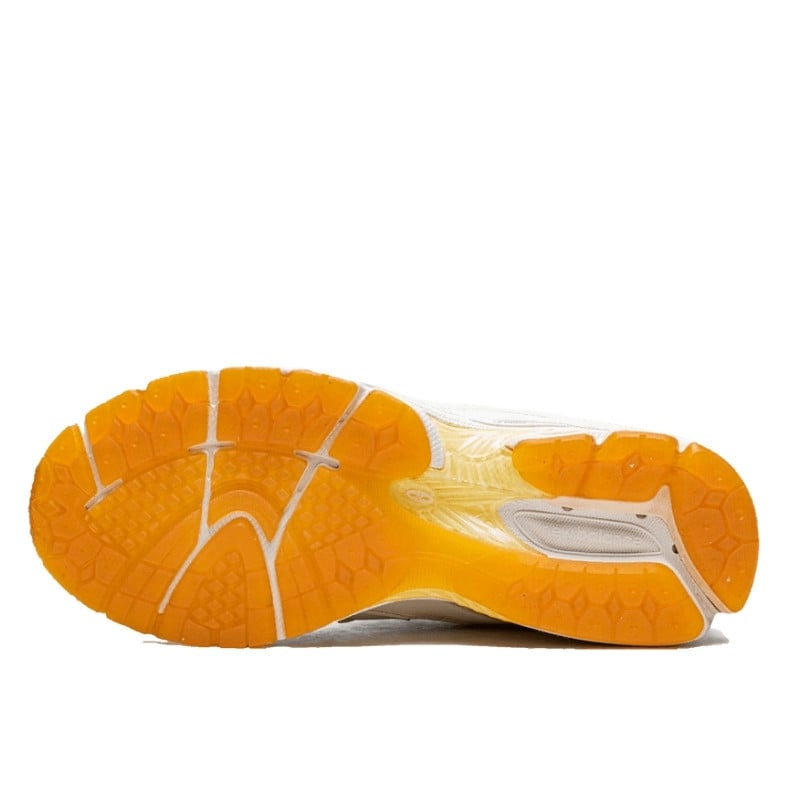 New Balance New Balance 2002R Joe Freshgoods Conversations Amongst Us Oranje