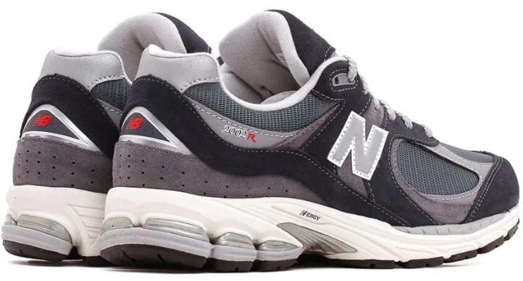 New Balance New Balance 2002R Eclipse Raincloud Blauw